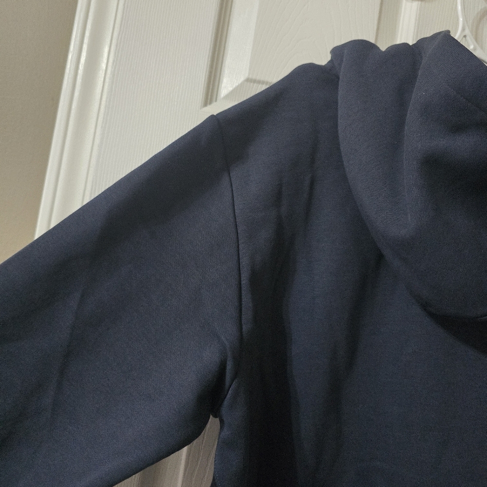 NWT Cozy Earth Men's Cityscape 2.0 Stuctured Cozycore Hoodie in Eclipse, Unisex. - Picture 8 of 11